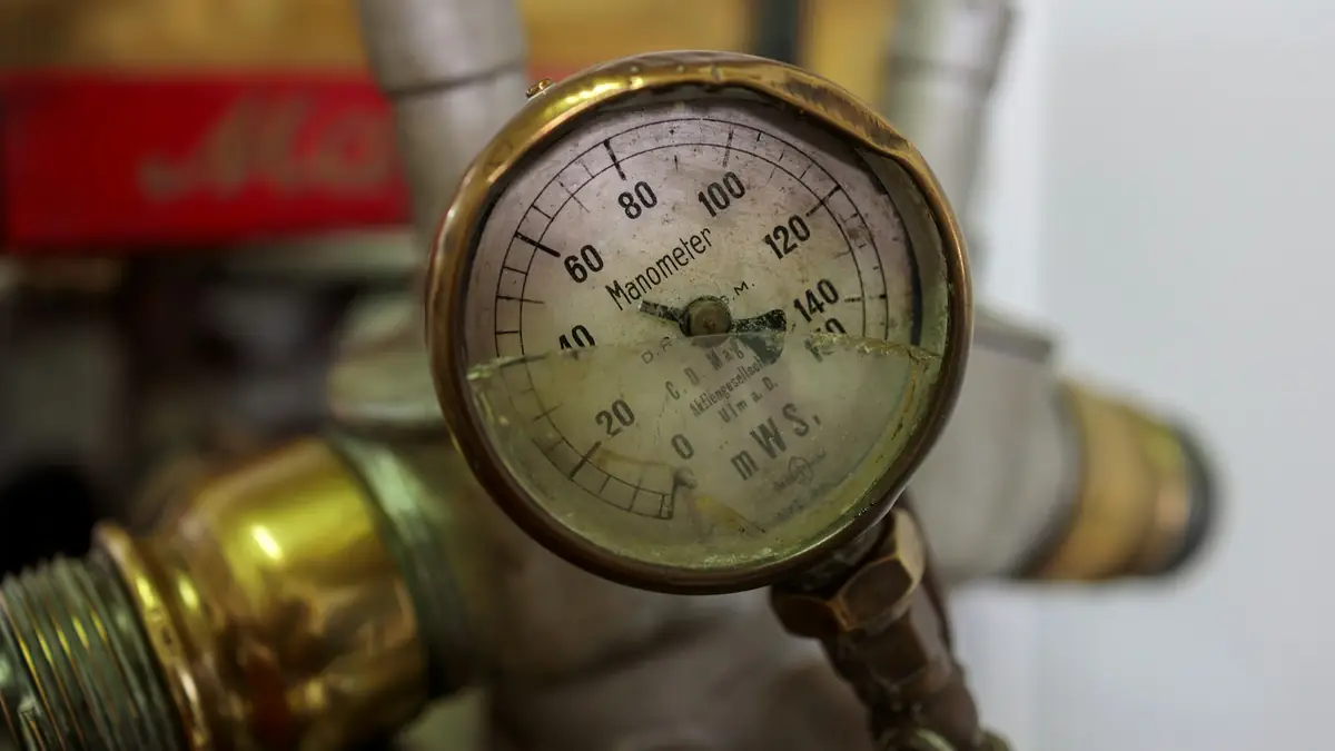 A brass pressure gauge on a water line - Wall Leak Detection in Cape Girardeau